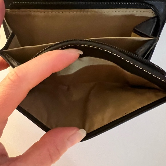 Coach Y2K Vintage Solo Black Leather Wallet with Silver Accents - Picture 10 of 13